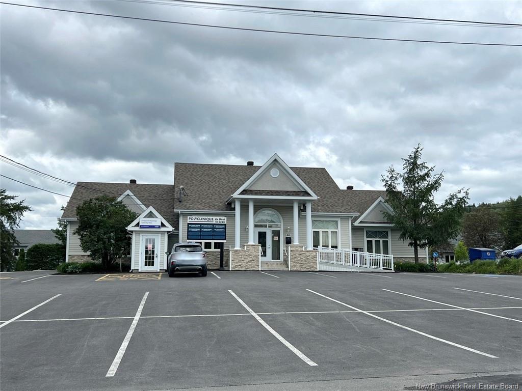 60 Bateman Ave, Edmundston, NB