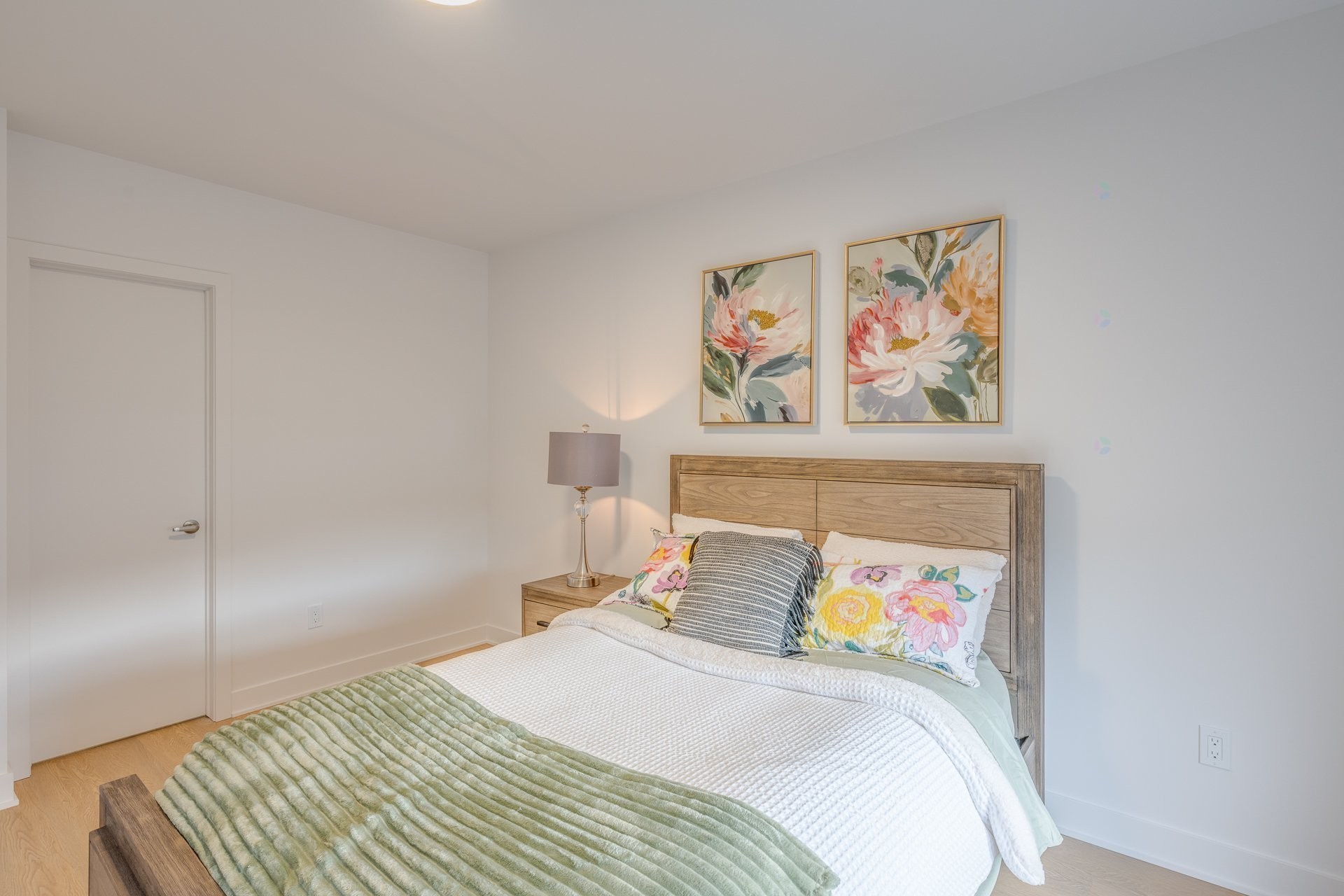 Chambre à coucher principale - 103-160 Rue Du Cantouque, Mont-Tremblant, QC - Indoor Photo Showing Bedroom