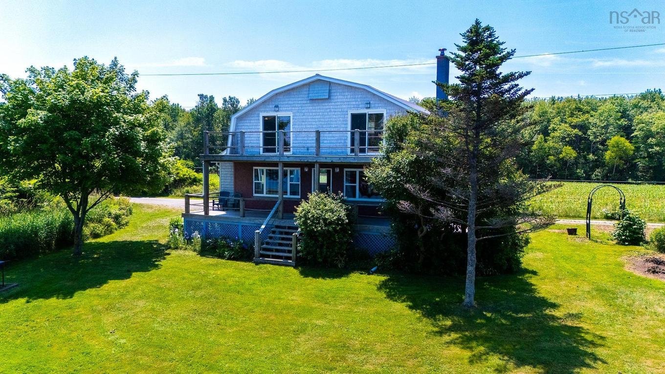 102 Pheasant Road, North Grand Pre, NS