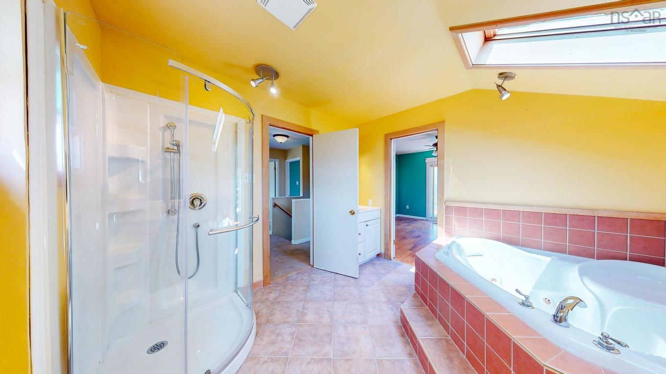 102 Pheasant Road, North Grand Pre, NS