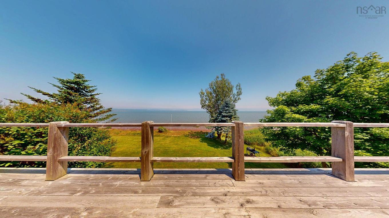 102 Pheasant Road, North Grand Pre, NS