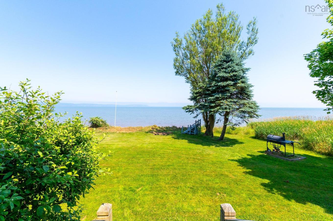 102 Pheasant Road, North Grand Pre, NS