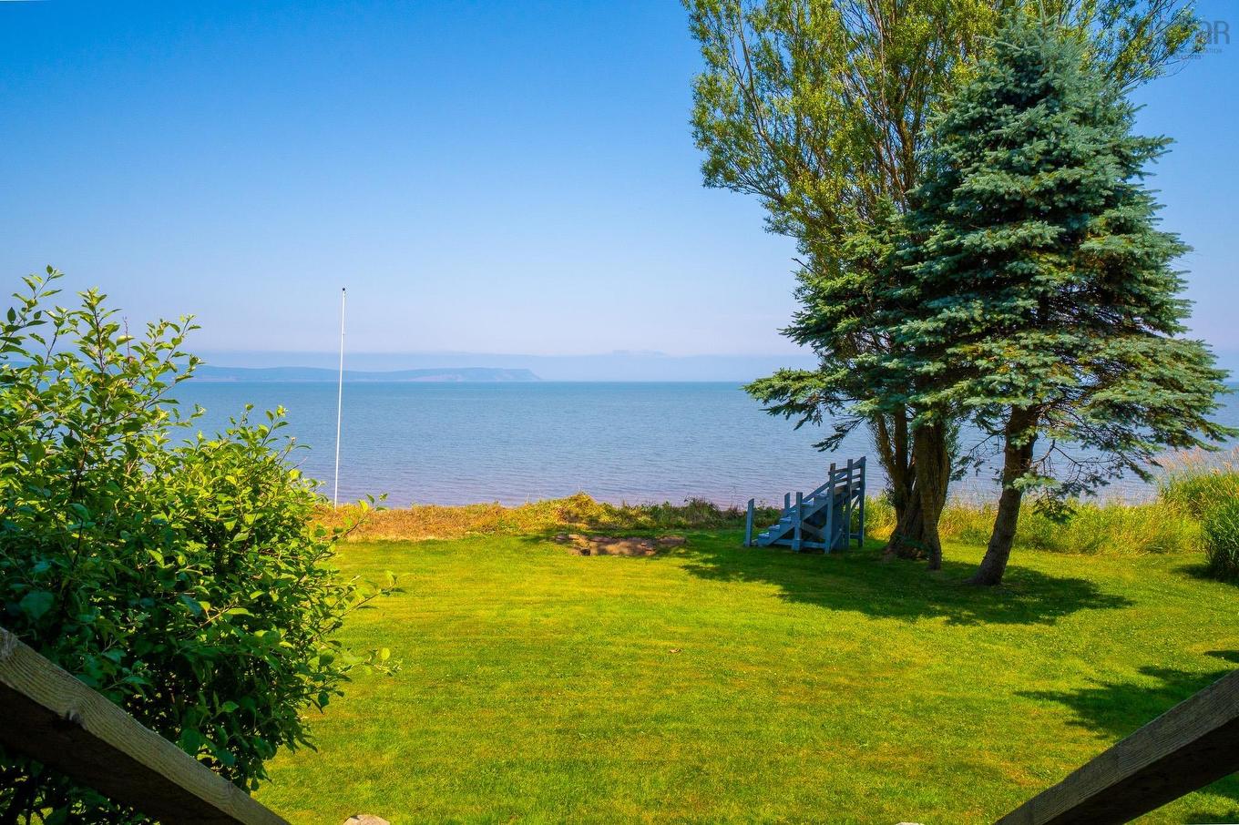 102 Pheasant Road, North Grand Pre, NS