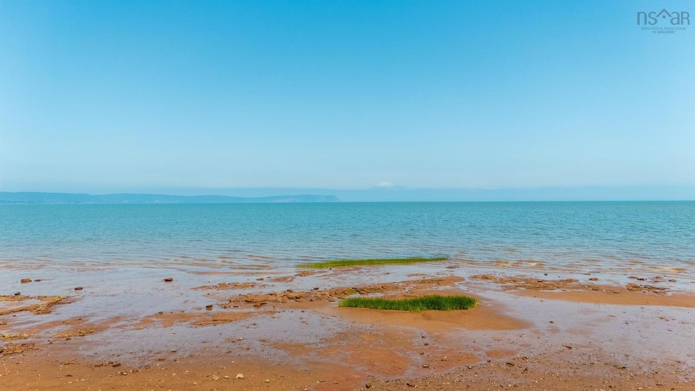 102 Pheasant Road, North Grand Pre, NS