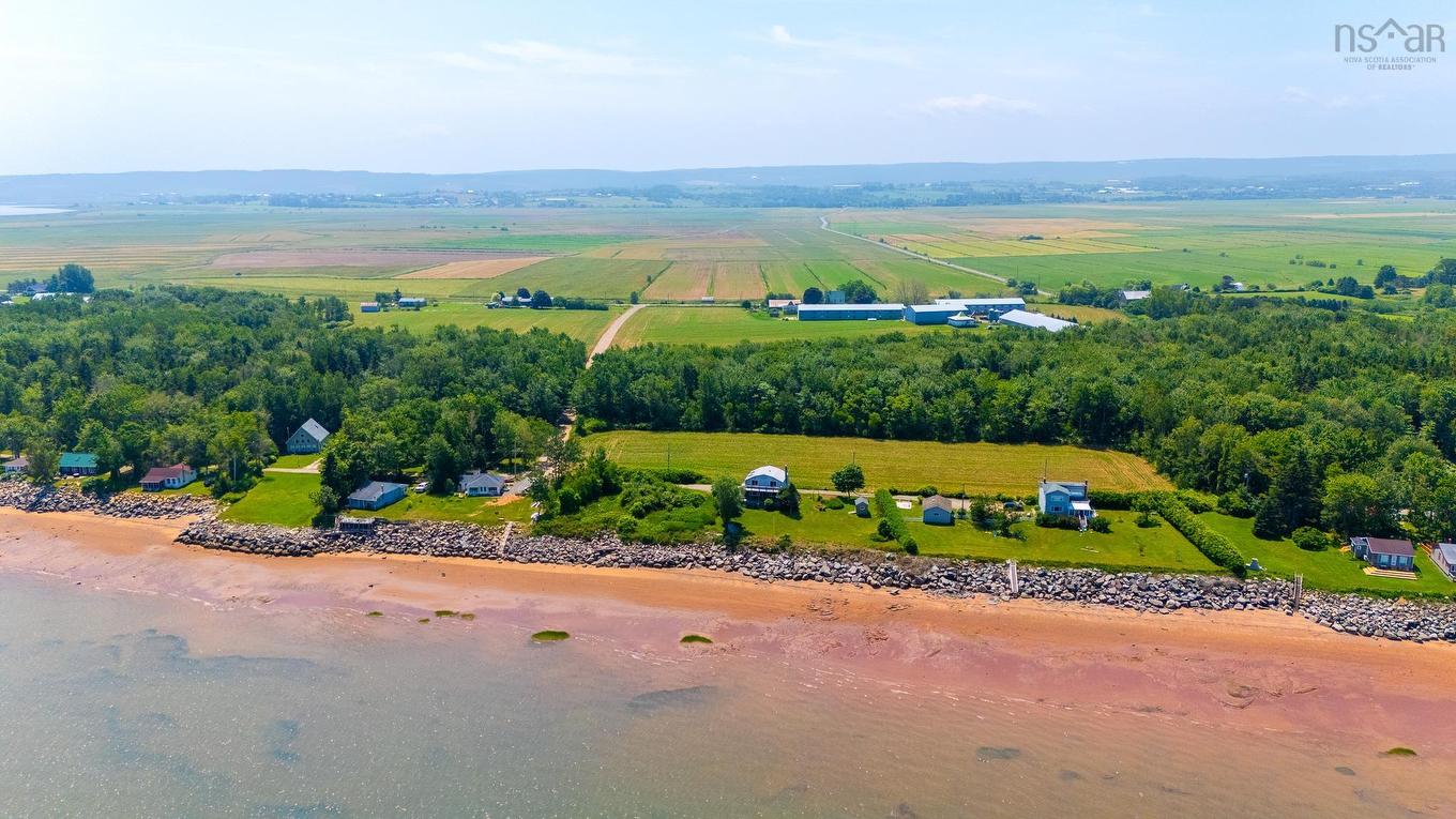 102 Pheasant Road, North Grand Pre, NS