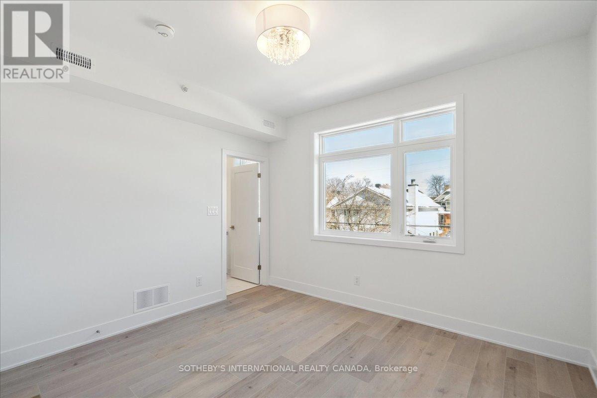 683 Melbourne Avenue, Ottawa, ON - Indoor Photo Showing Other Room