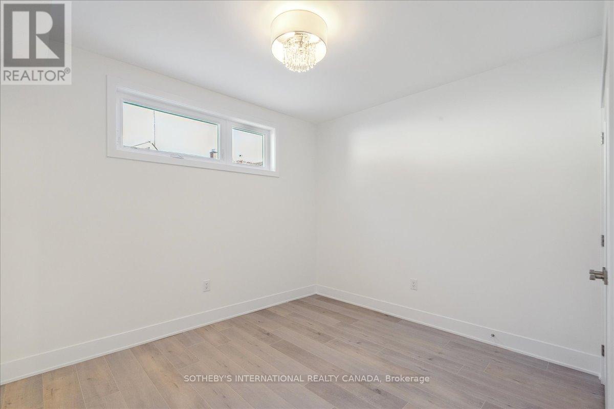 683 Melbourne Avenue, Ottawa, ON - Indoor Photo Showing Other Room
