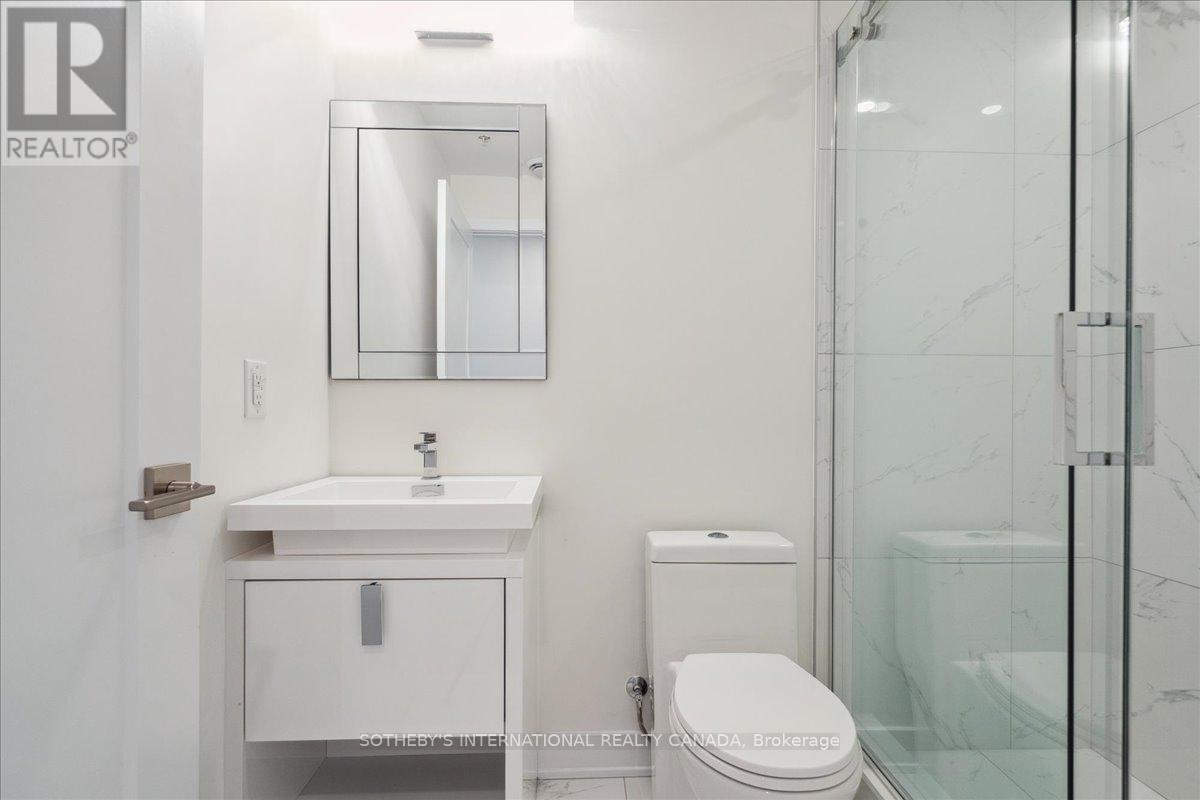 683 Melbourne Avenue, Ottawa, ON - Indoor Photo Showing Bathroom