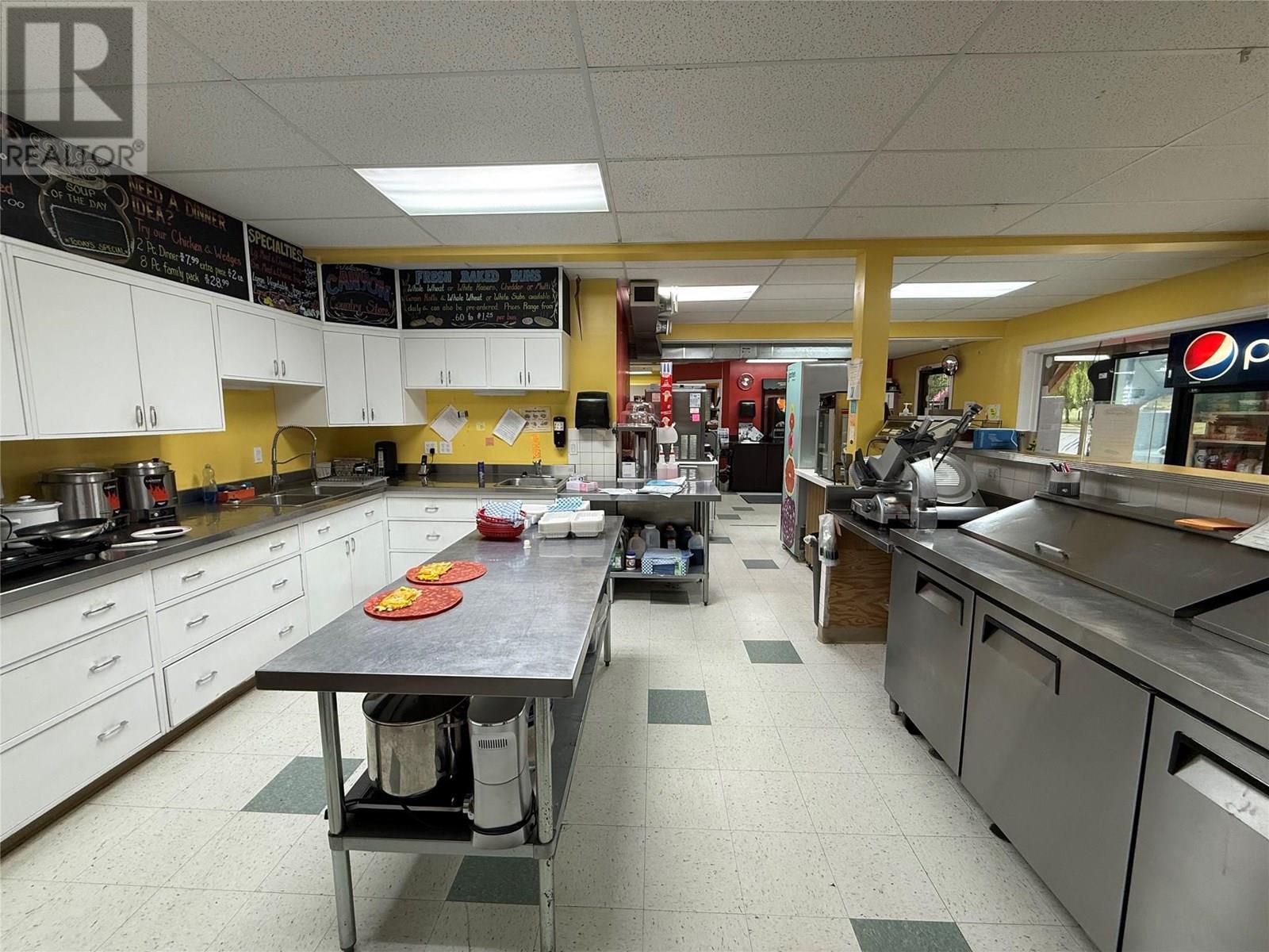 4493 Canyon-Lister Road, Canyon, BC