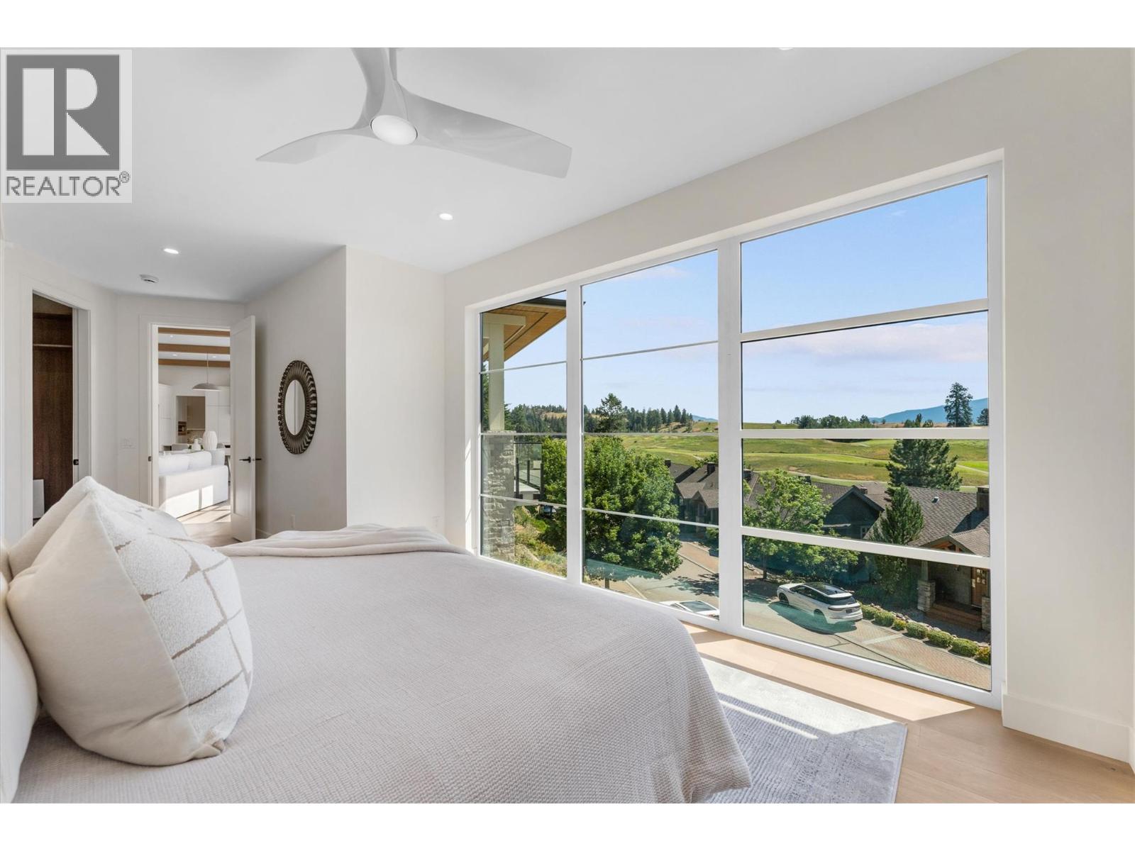 271 Chicopee Road Unit# 4, Vernon, BC - Indoor Photo Showing Bedroom