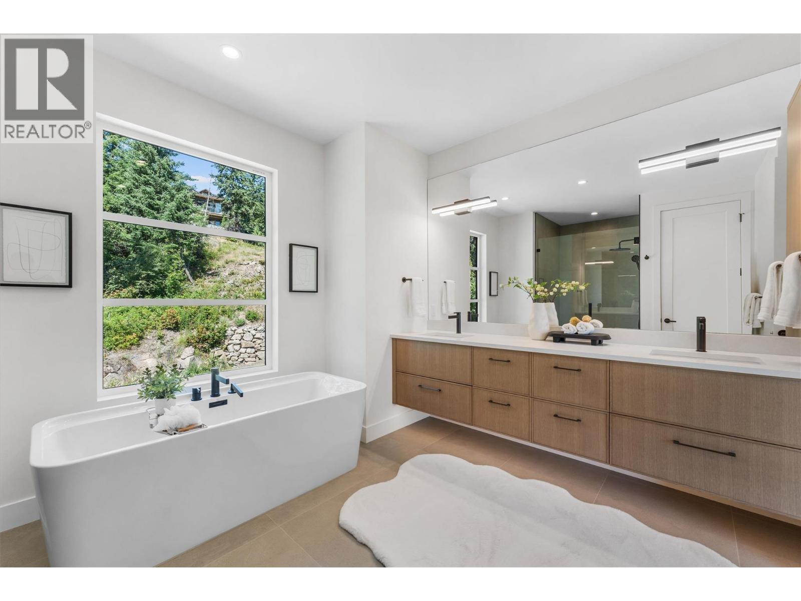 271 Chicopee Road Unit# 4, Vernon, BC - Indoor Photo Showing Bathroom