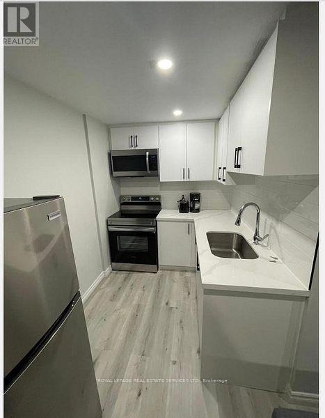 238 Queen Street S, Mississauga, ON