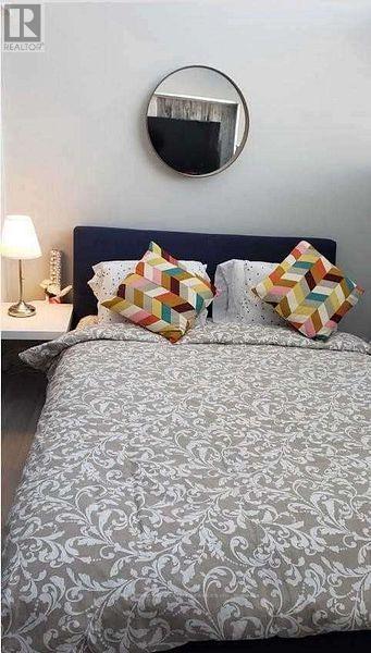 238 Queen Street S, Mississauga, ON