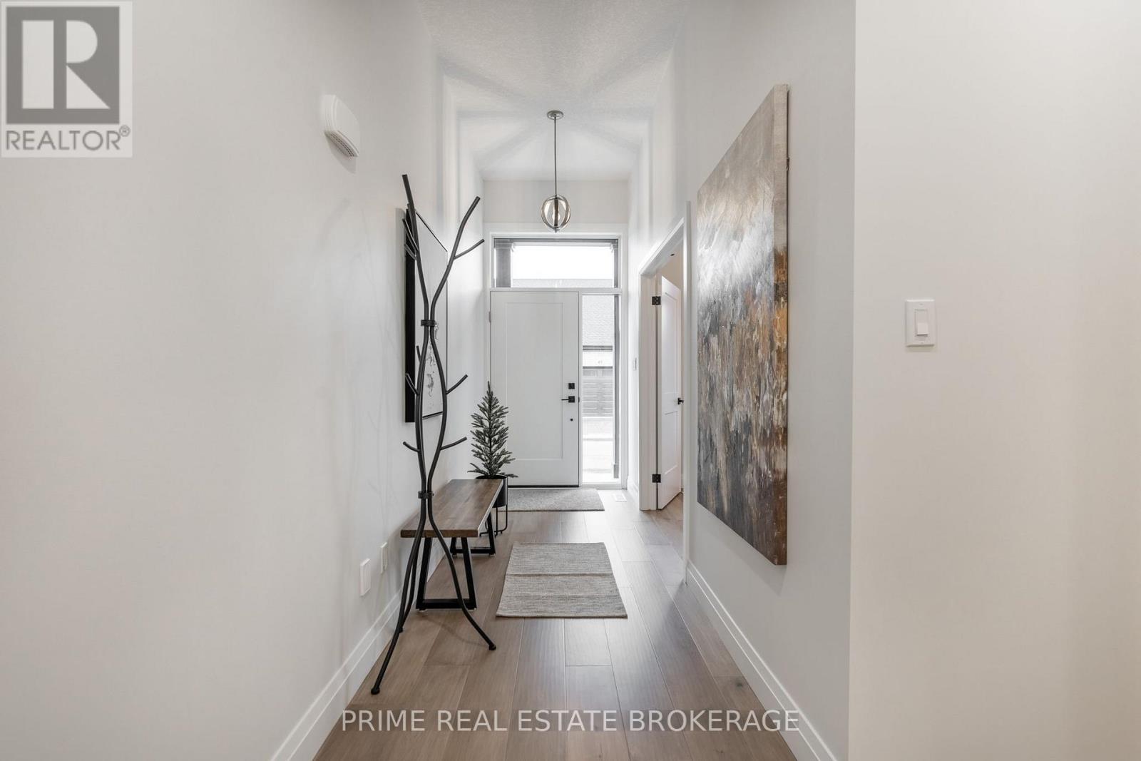 Unit to be built - Photos are of model unit. - 4 - 62 Compass Trail, Central Elgin (Port Stanley), ON