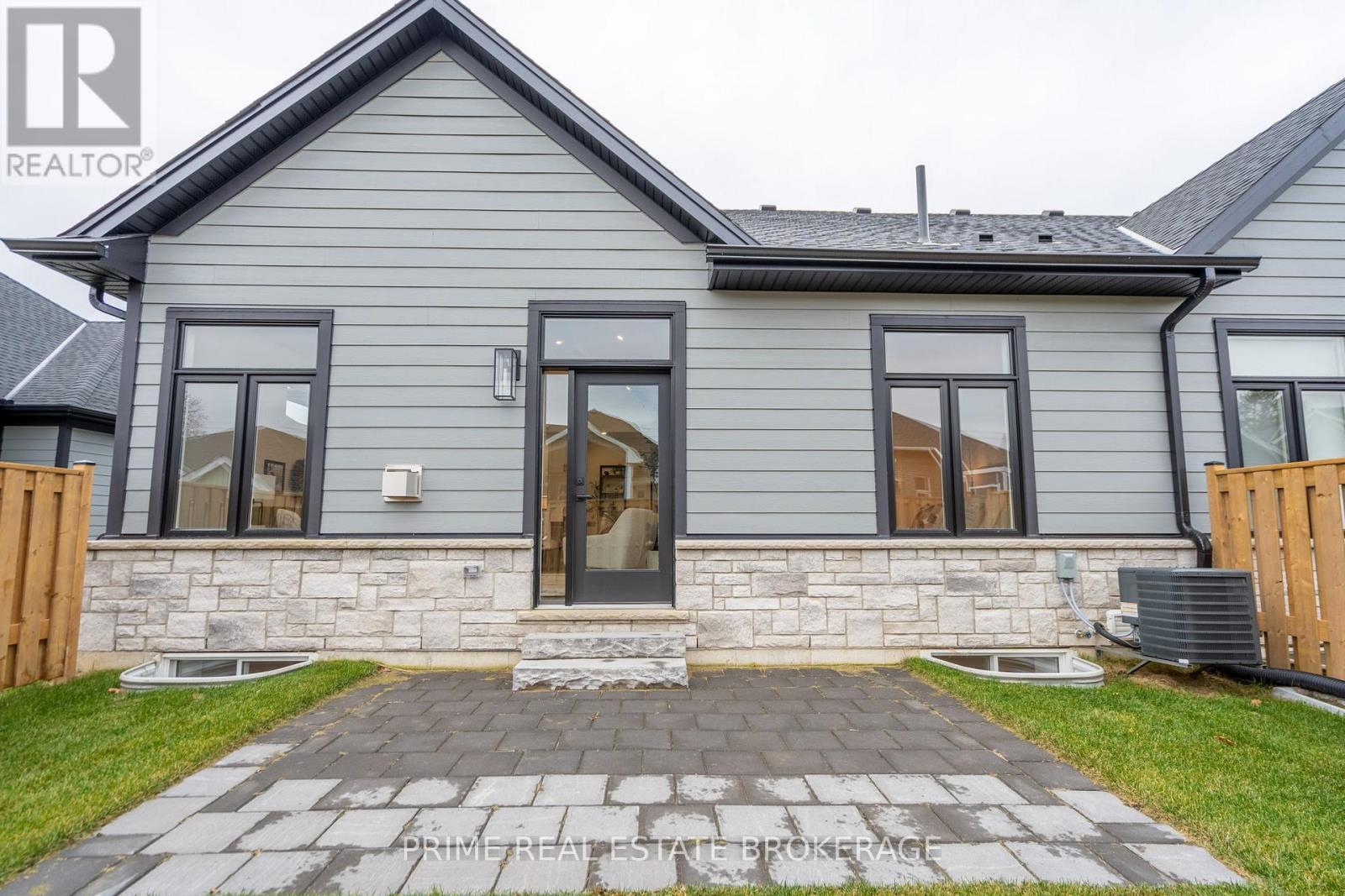 4 - 62 Compass Trail, Central Elgin (Port Stanley), ON