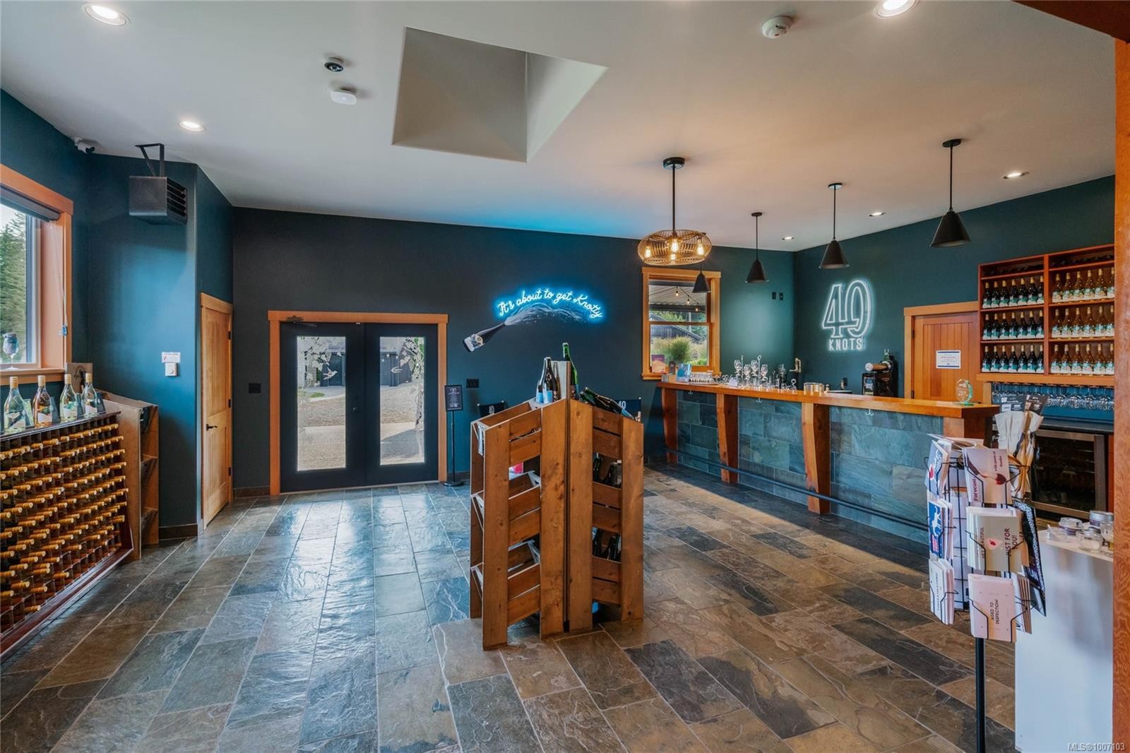 2400 Anderton Rd, Comox, BC