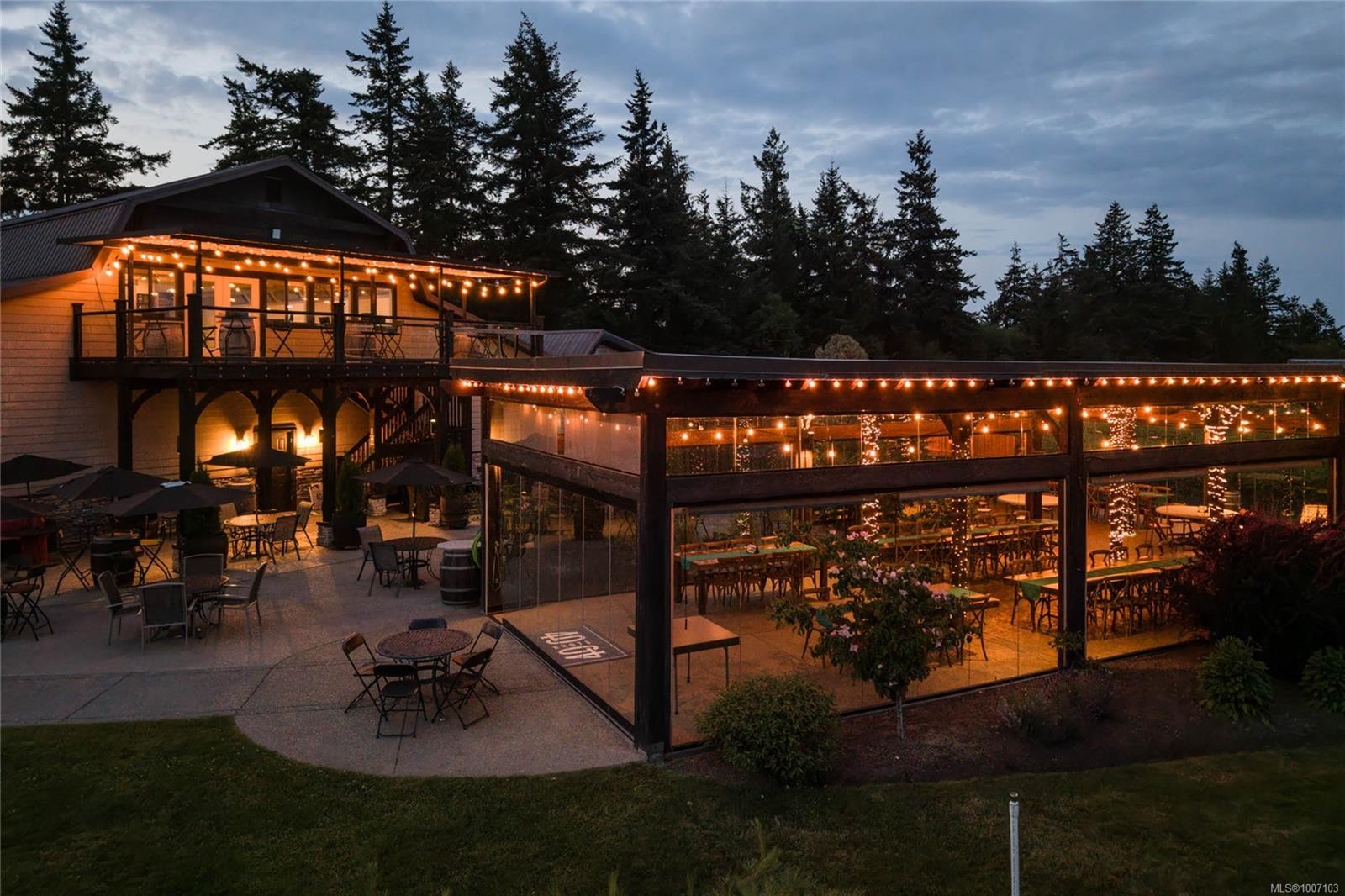 2400 Anderton Rd, Comox, BC