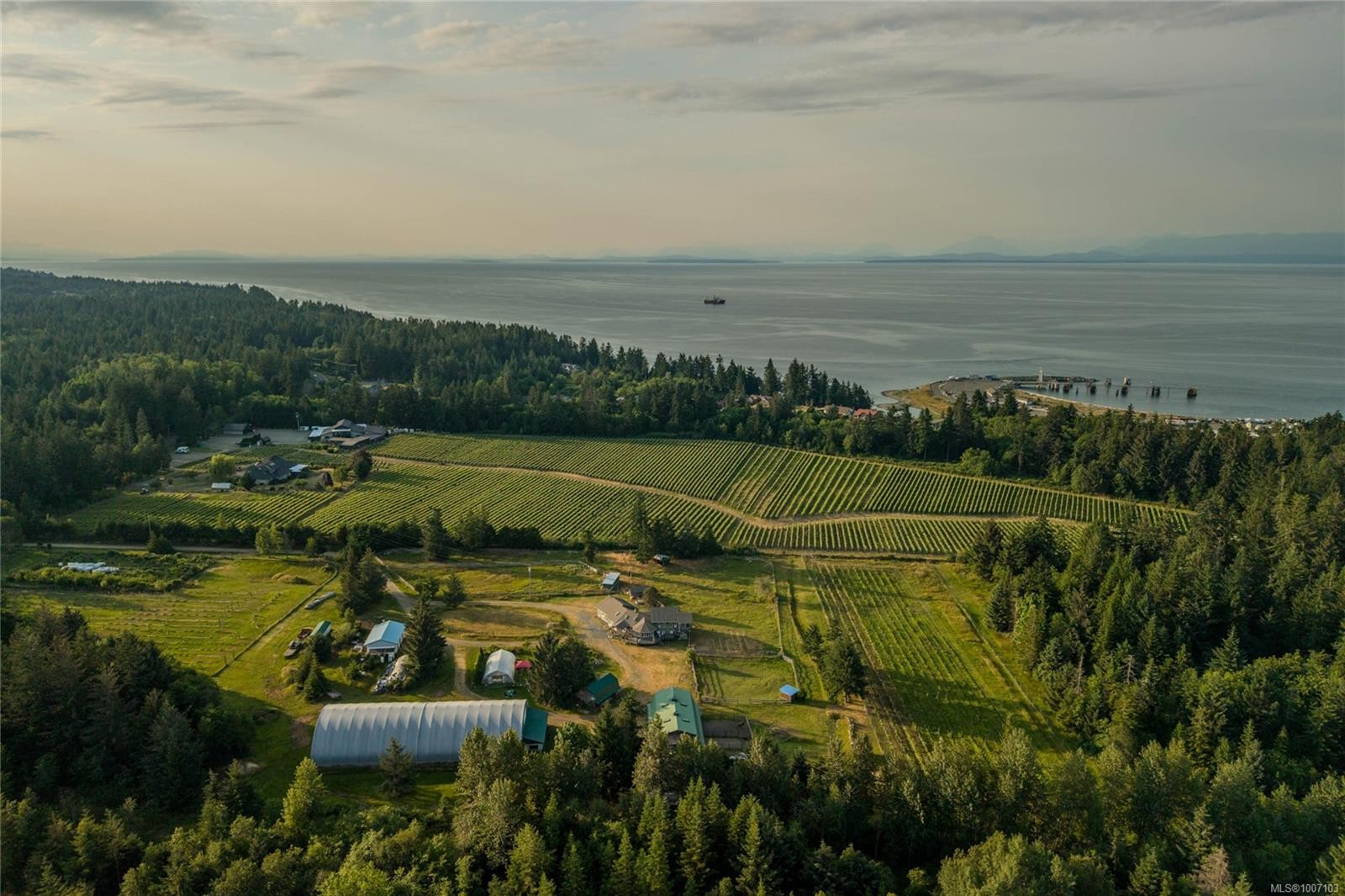 2400 Anderton Rd, Comox, BC