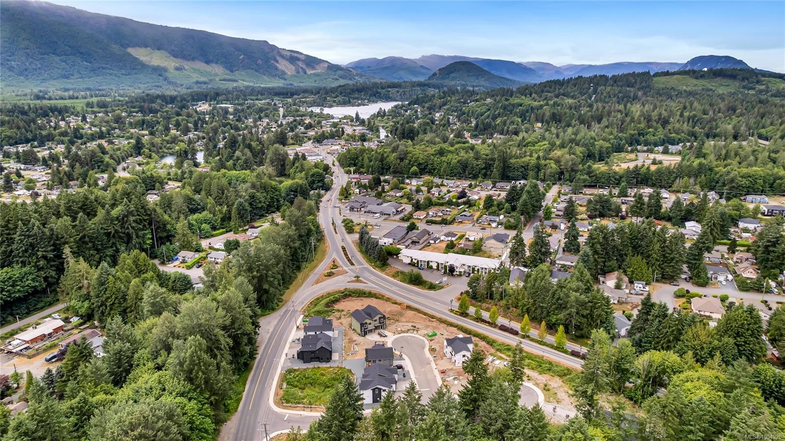 219 Cowichan Lake Rd, Lake Cowichan, BC