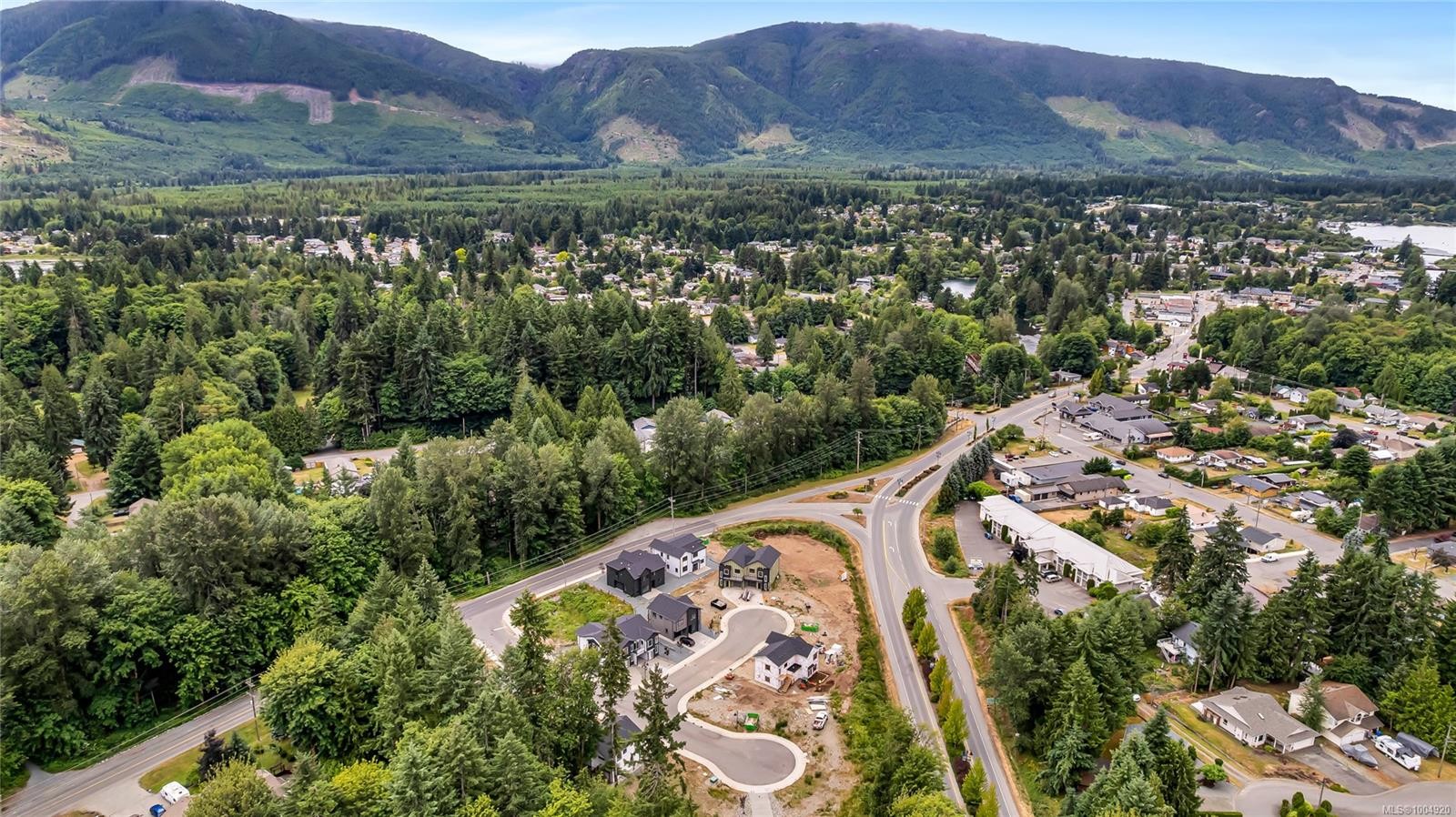 219 Cowichan Lake Rd, Lake Cowichan, BC