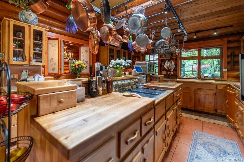 3272 Roper Rd, Nanaimo, BC