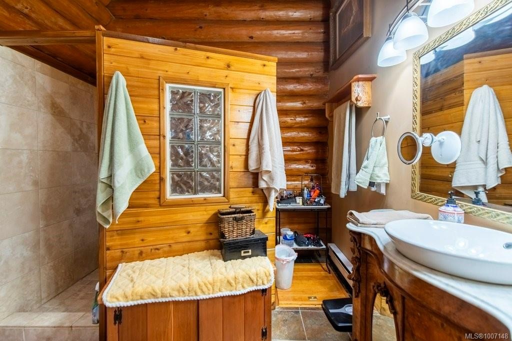 3272 Roper Rd, Nanaimo, BC