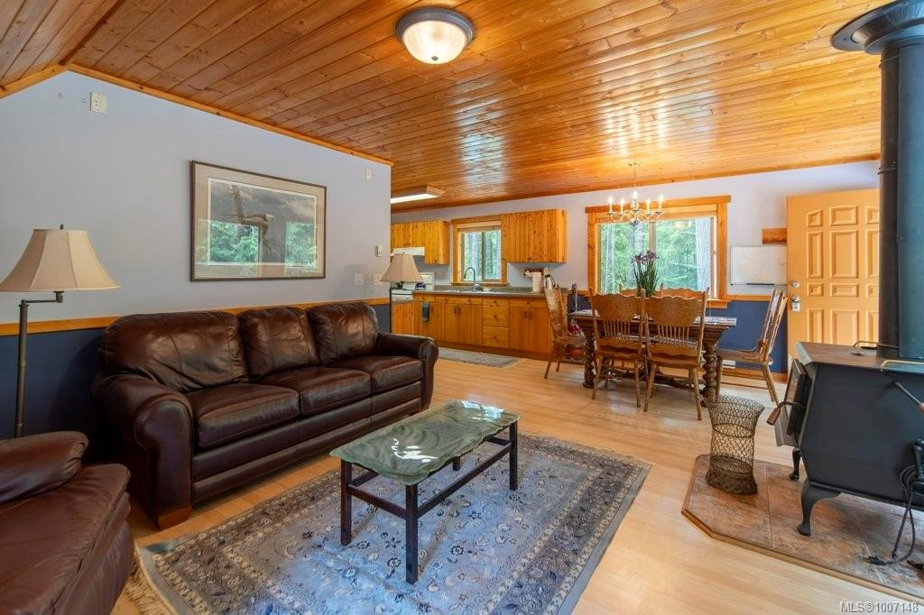 3272 Roper Rd, Nanaimo, BC