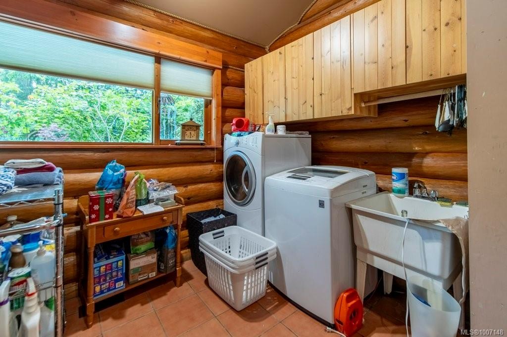 3272 Roper Rd, Nanaimo, BC