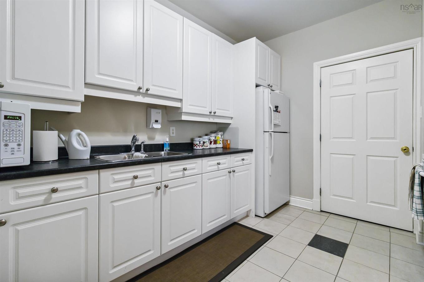 110 53 Bedros Lane, Halifax, NS