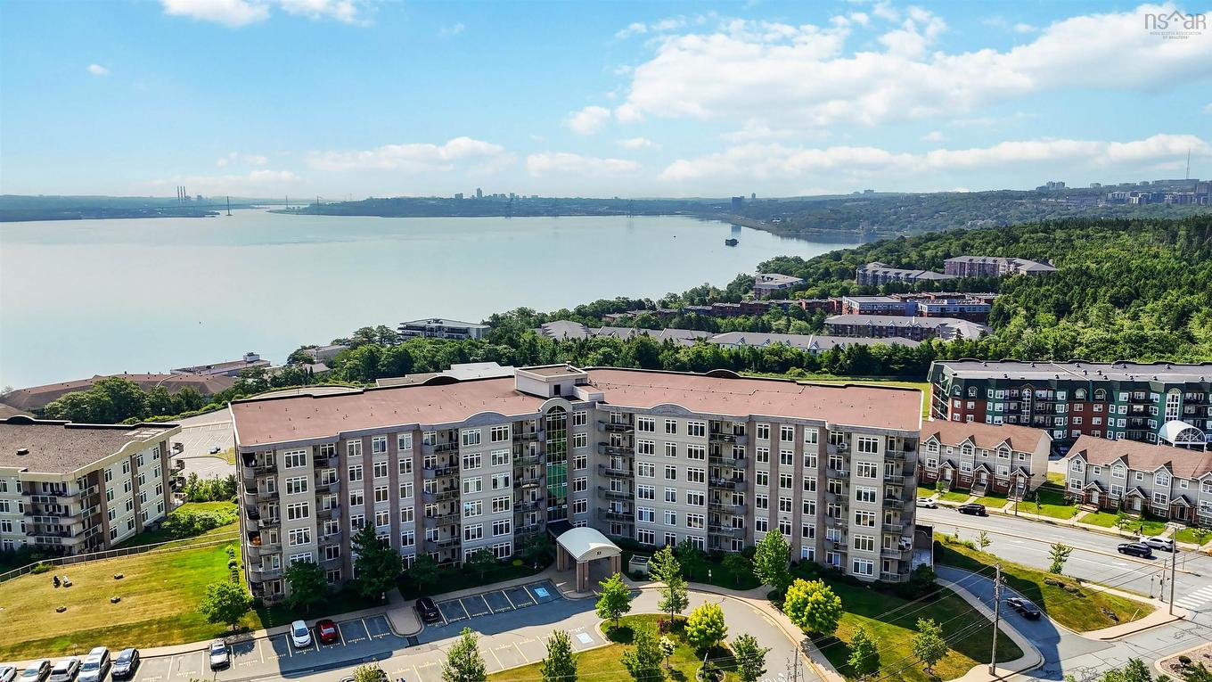 110 53 Bedros Lane, Halifax, NS