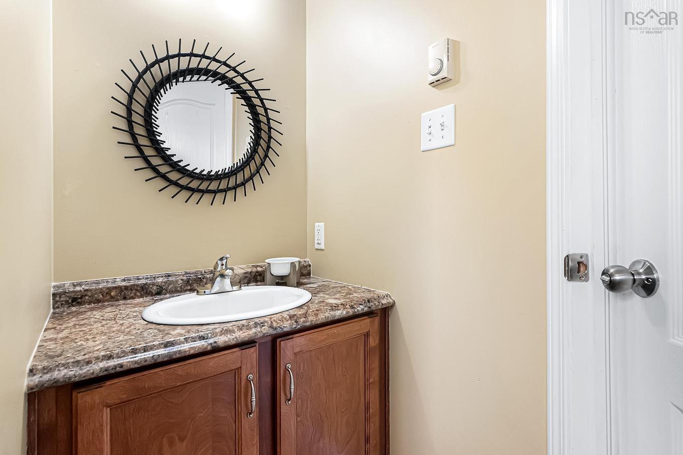 579 Highway 1, Mount Uniacke, NS