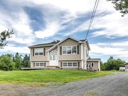 579 Highway 1 Mount Uniacke, NS B0N 1Z0