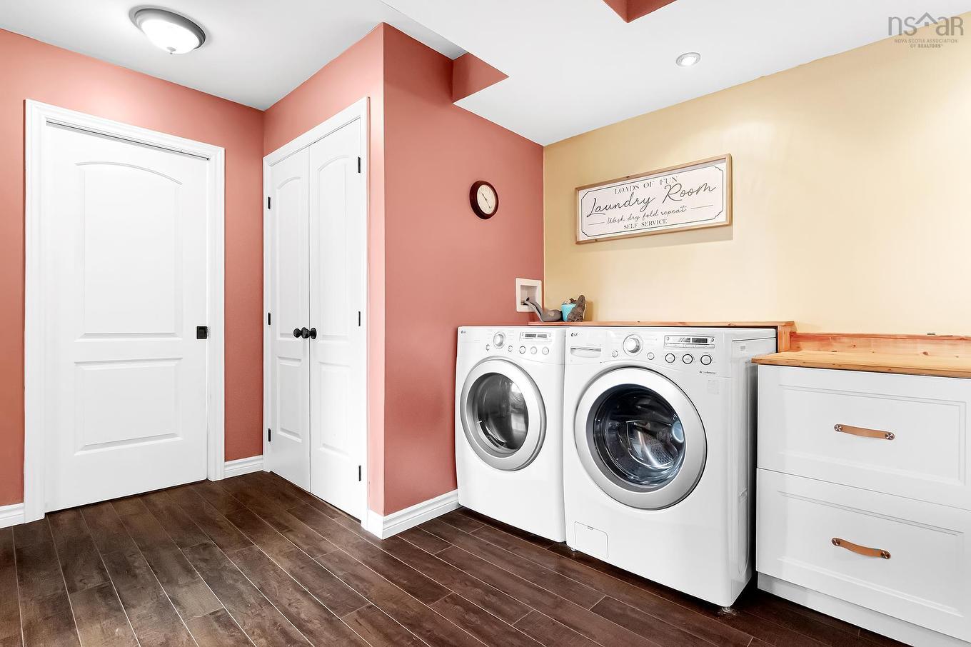 579 Highway 1, Mount Uniacke, NS