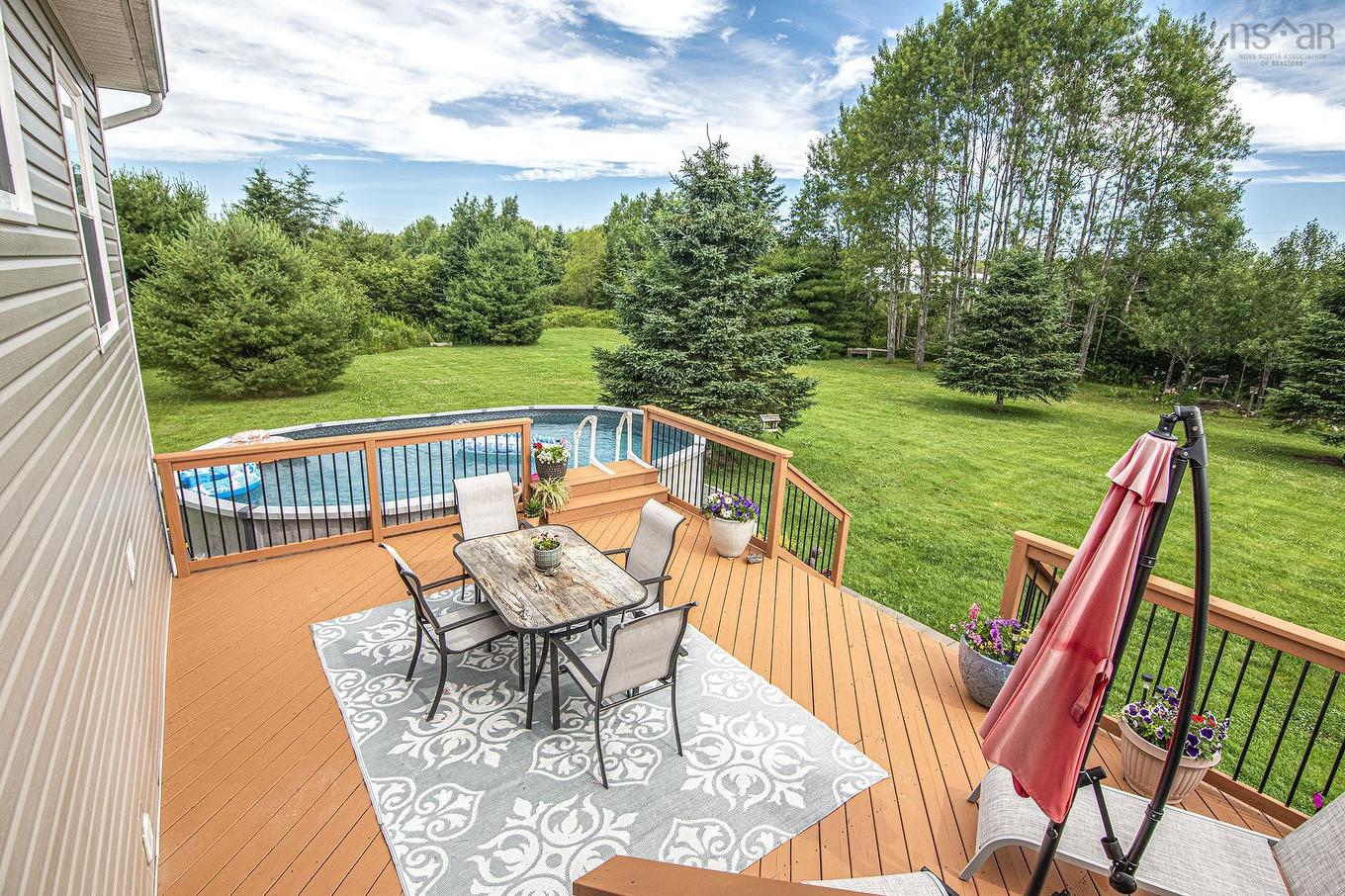 579 Highway 1, Mount Uniacke, NS