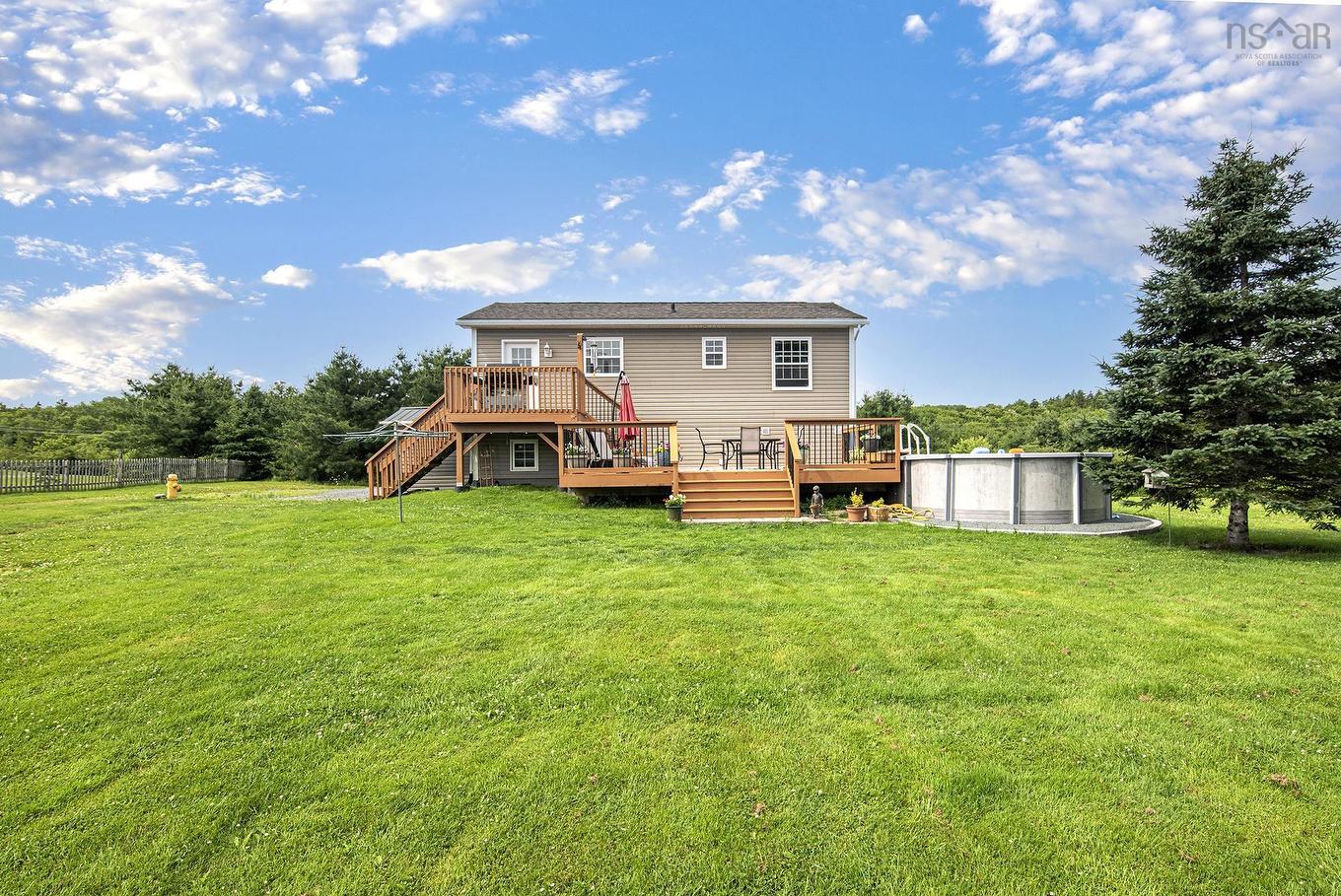 579 Highway 1, Mount Uniacke, NS