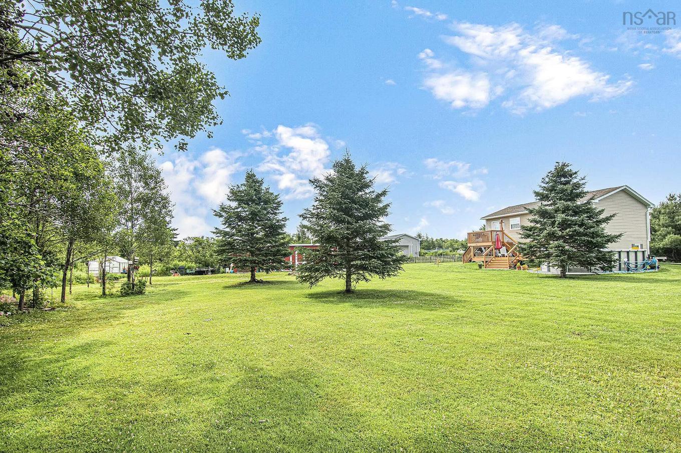 579 Highway 1, Mount Uniacke, NS