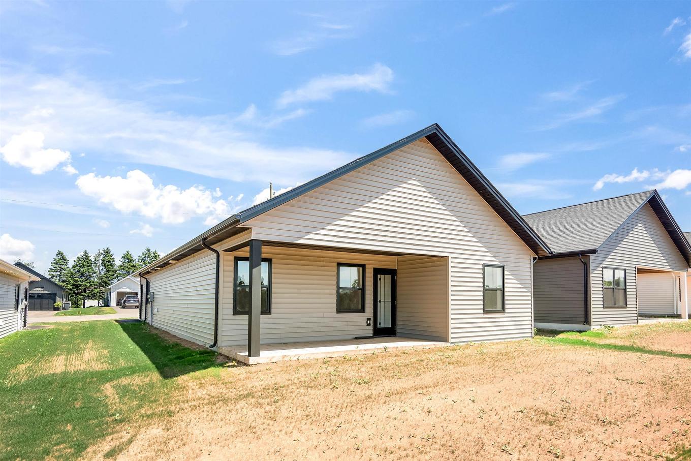 28 Reddin Heights, Stratford, PE