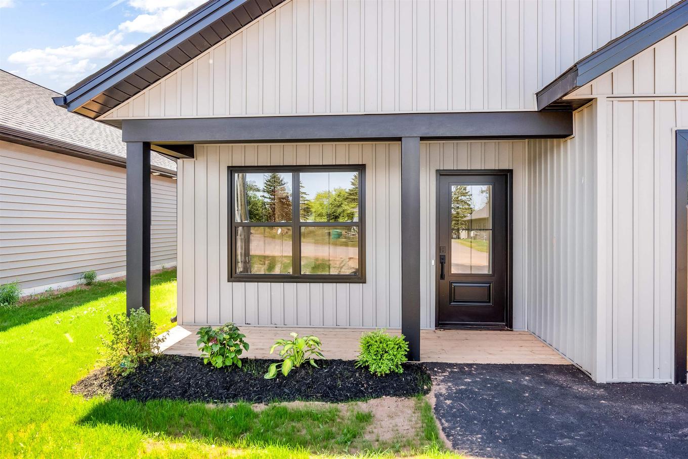 28 Reddin Heights, Stratford, PE