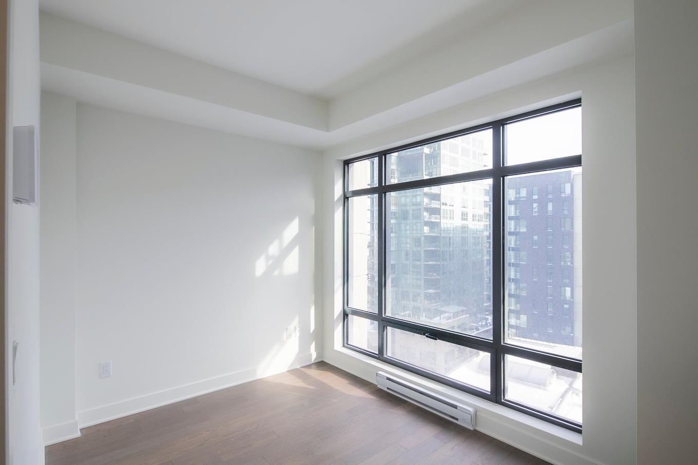 Bedroom - 1810-628 Rue St-Jacques, Montréal (Ville-Marie), QC - Indoor Photo Showing Other Room