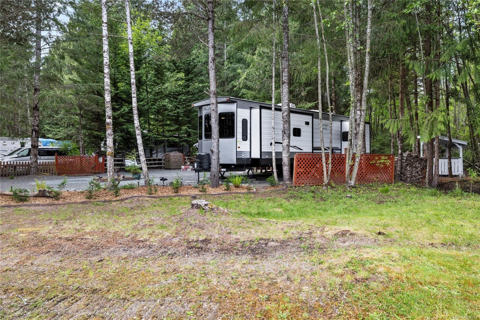 A11-2650 Turnbull Rd, Qualicum Beach, BC