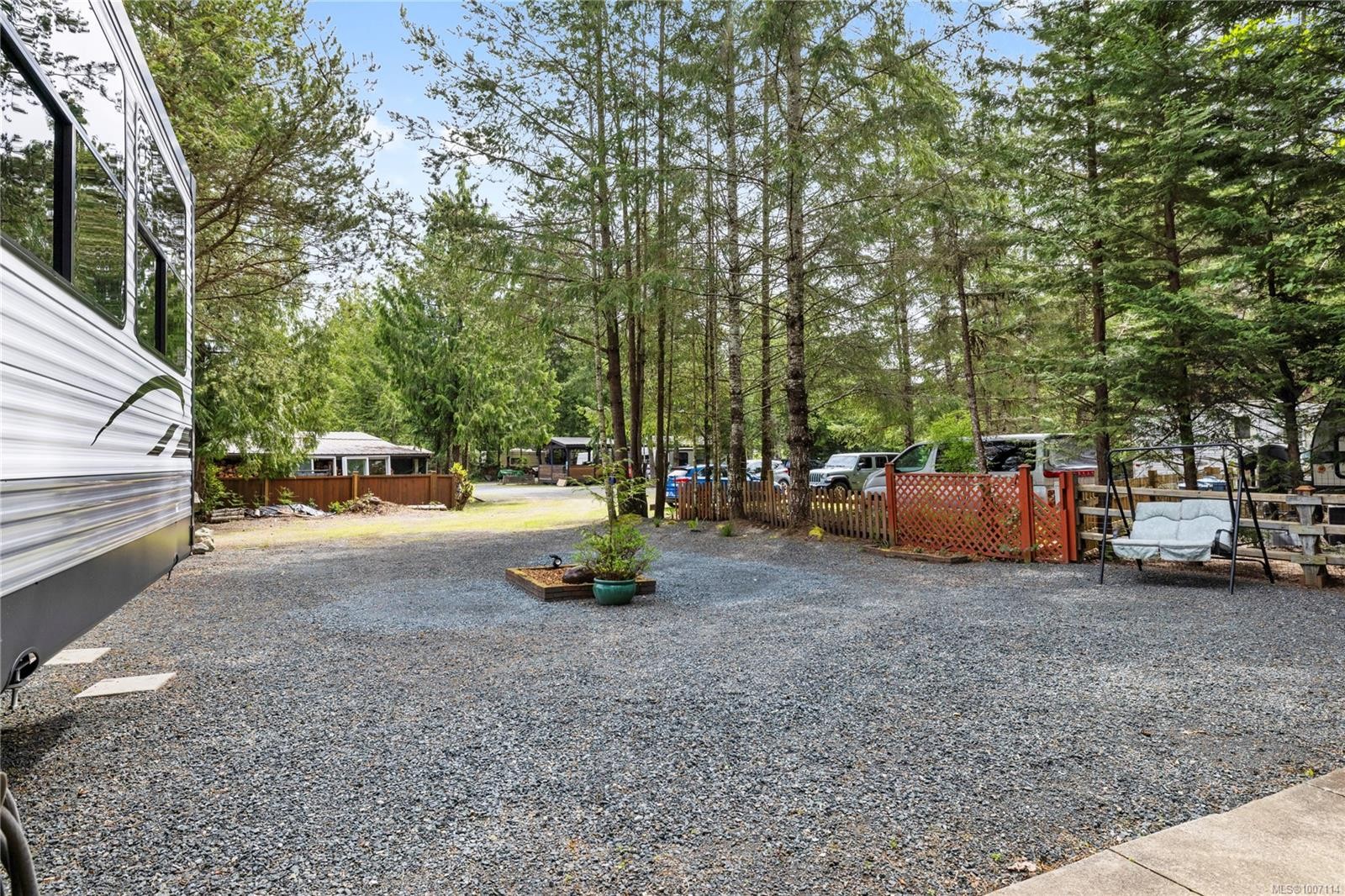 A11-2650 Turnbull Rd, Qualicum Beach, BC