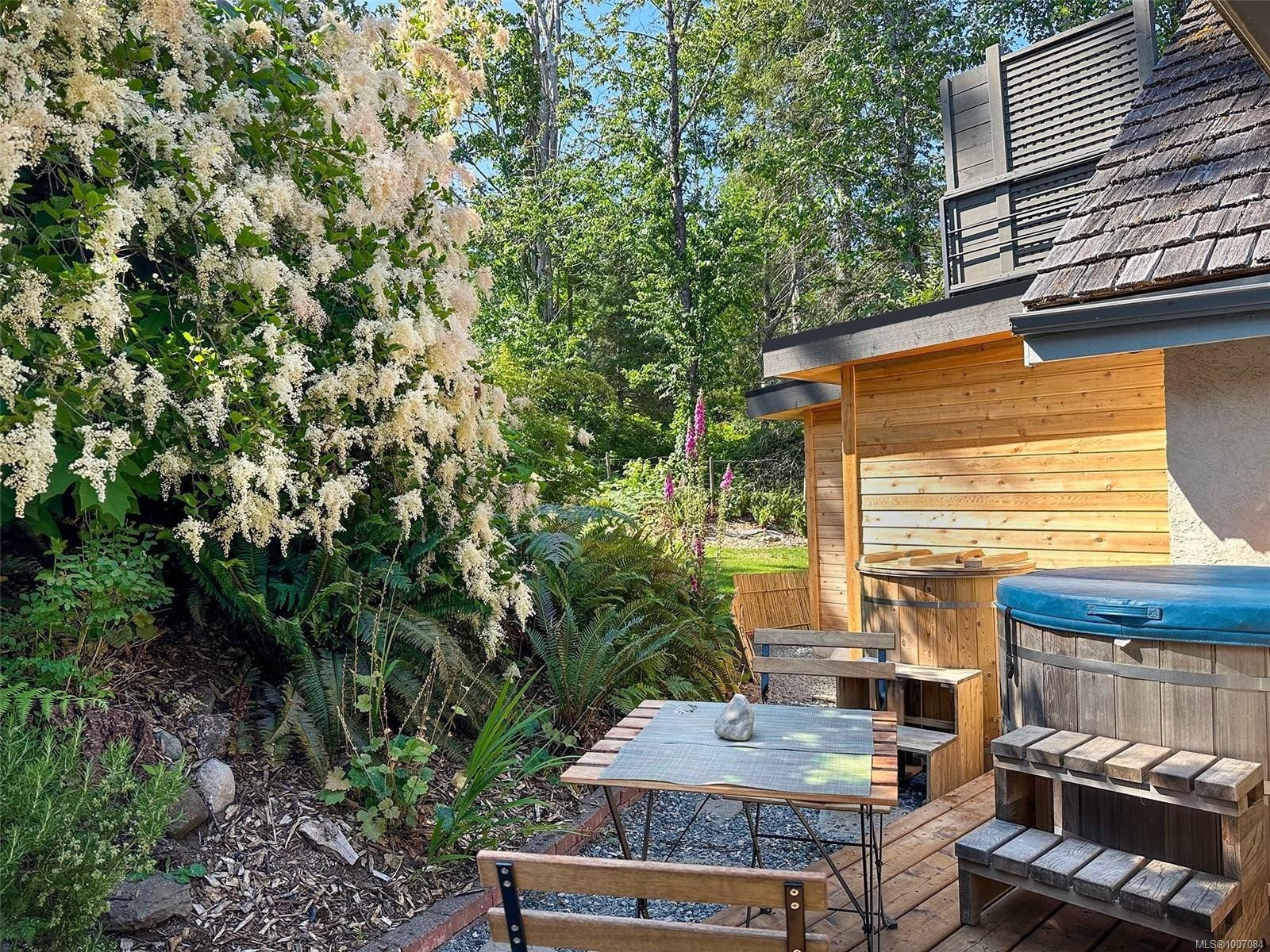 1901 East Rd, Denman Island, BC