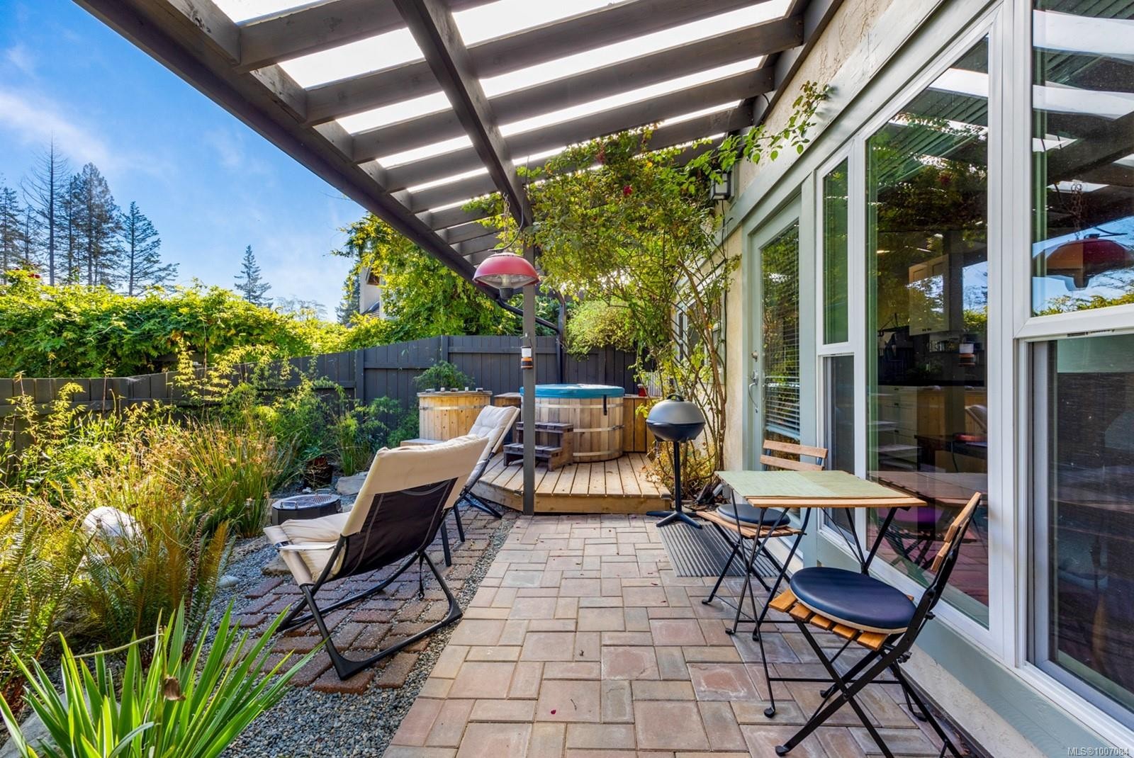 1901 East Rd, Denman Island, BC