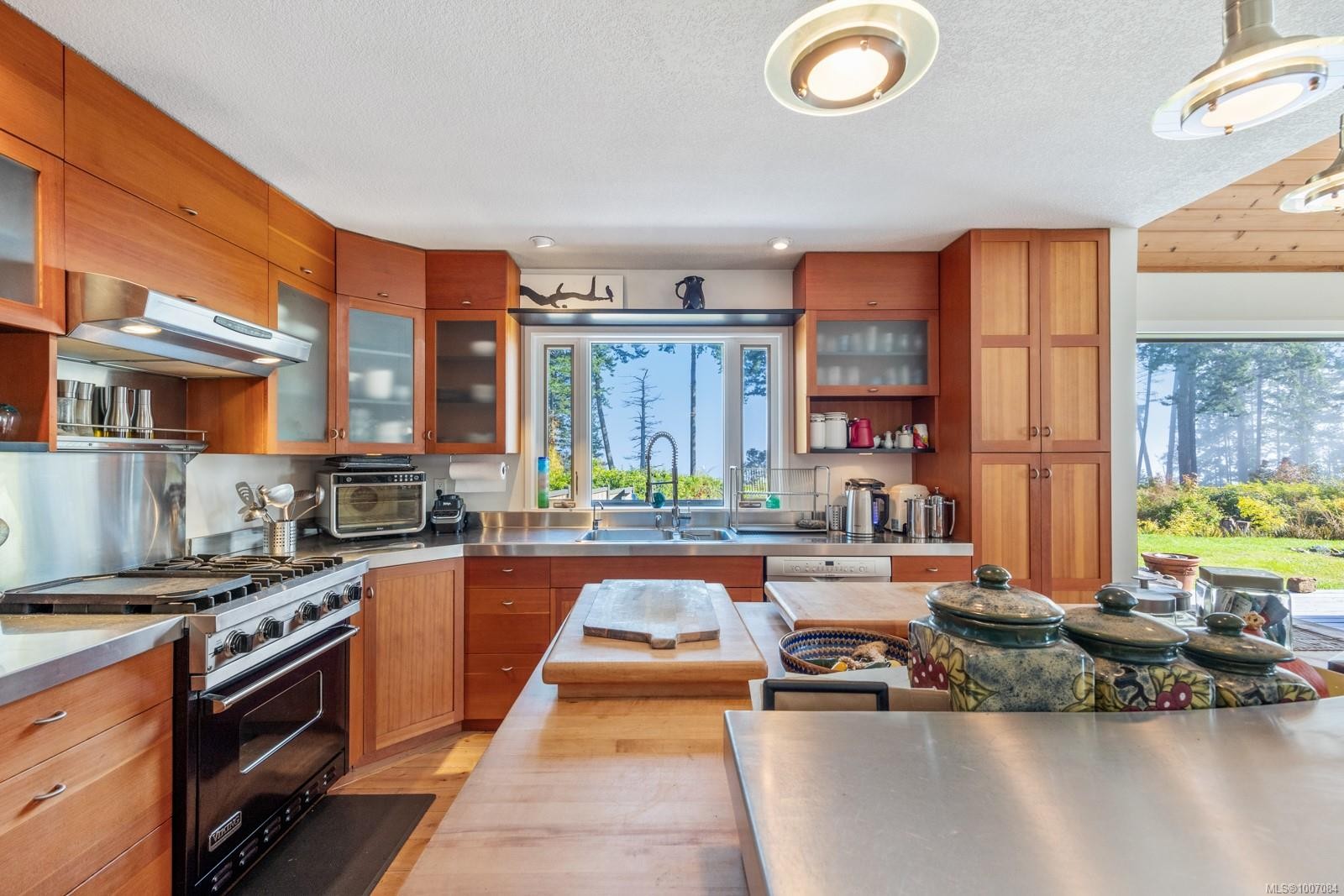 1901 East Rd, Denman Island, BC