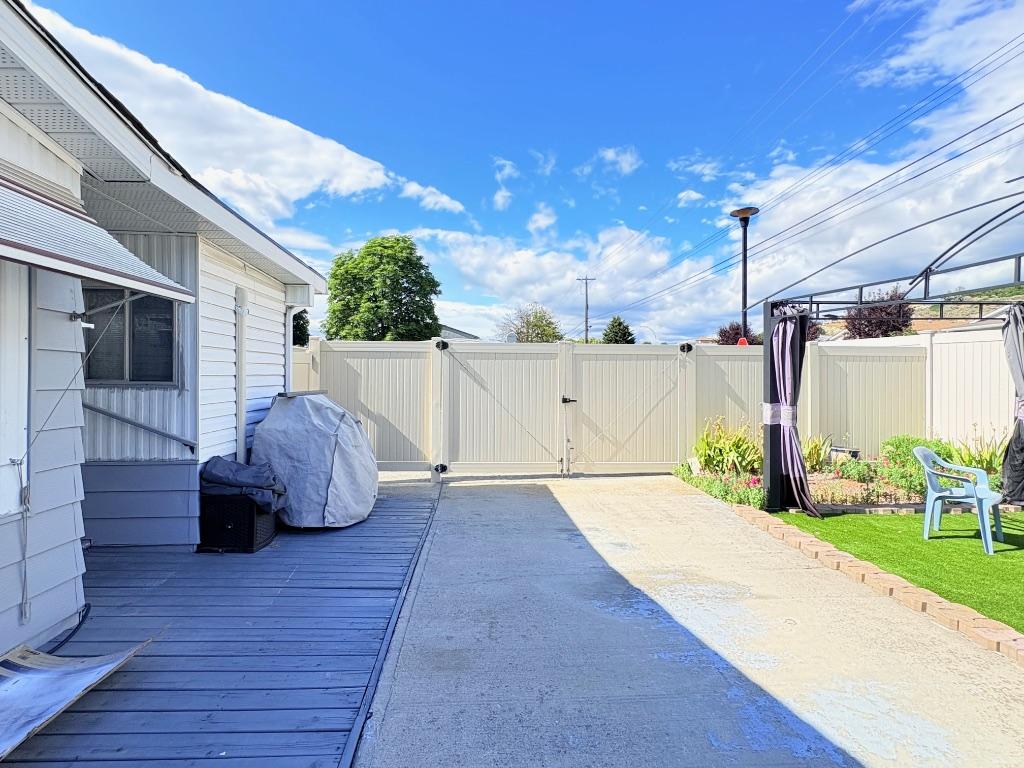 201-3105 South Main Street, Penticton, BC