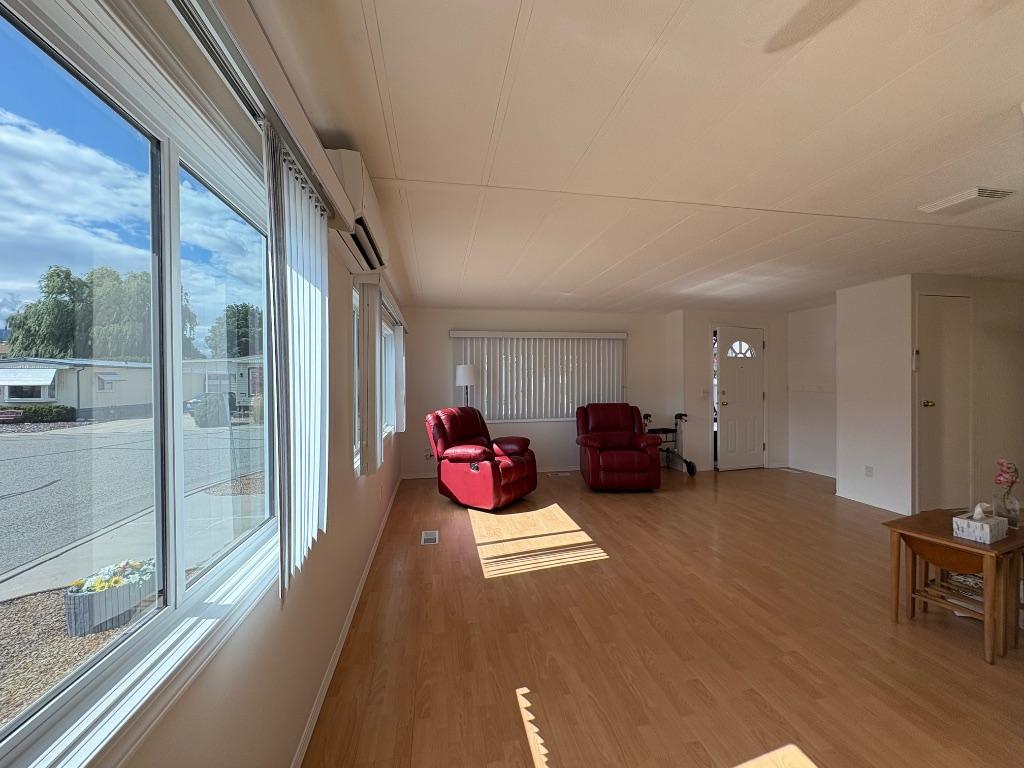 201-3105 South Main Street, Penticton, BC