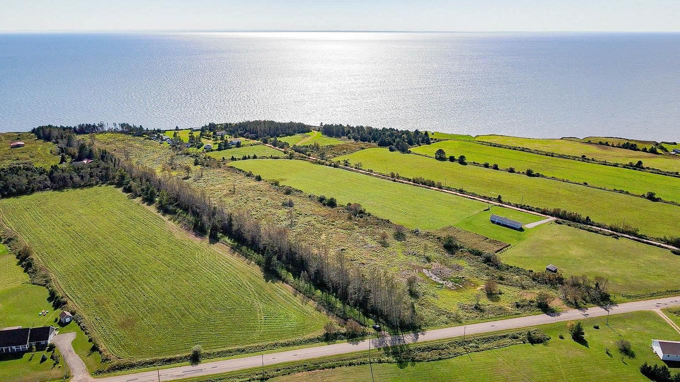 Acreage Route # 19, Canoe Cove, PE