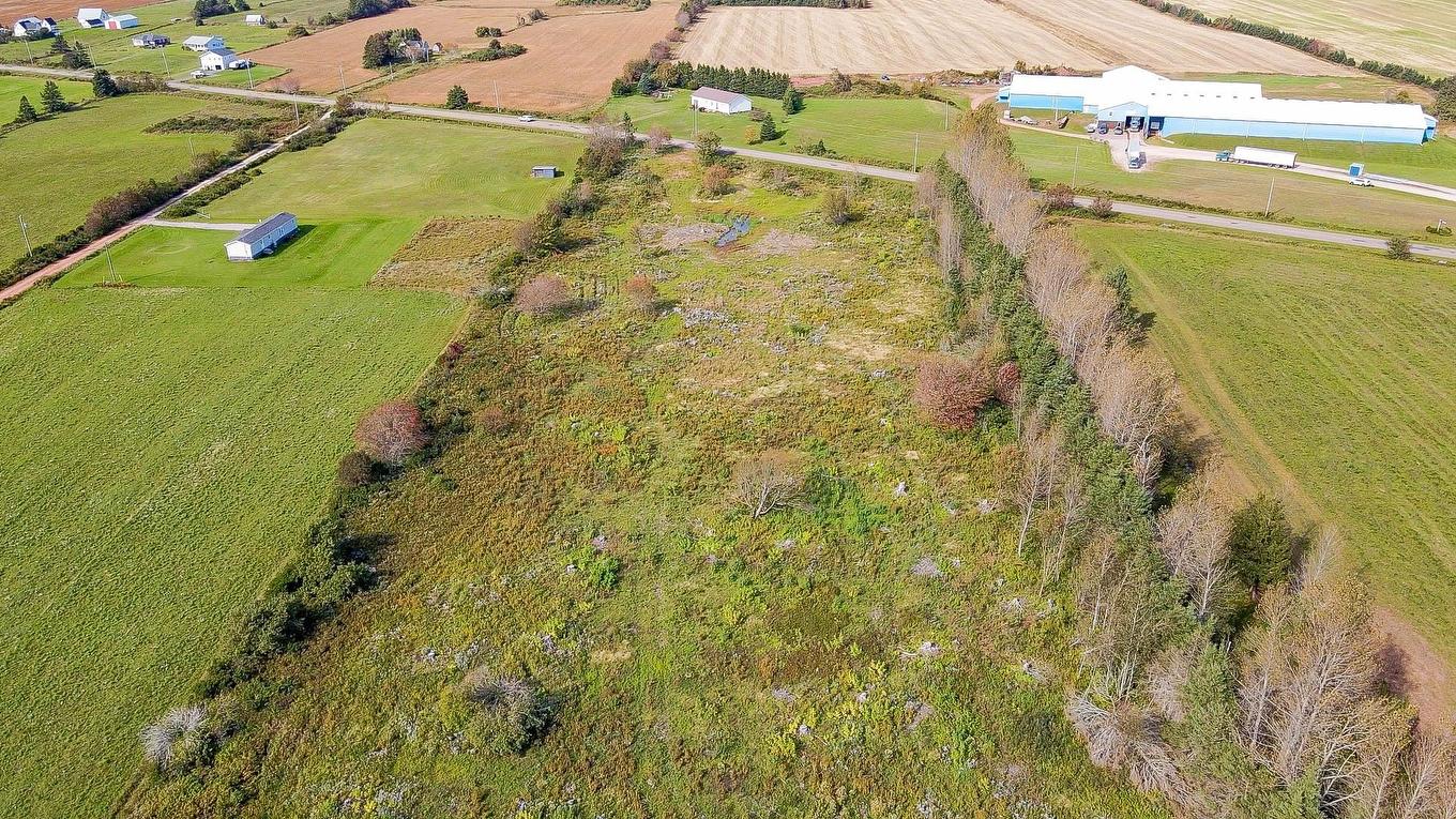 Acreage Route # 19, Canoe Cove, PE