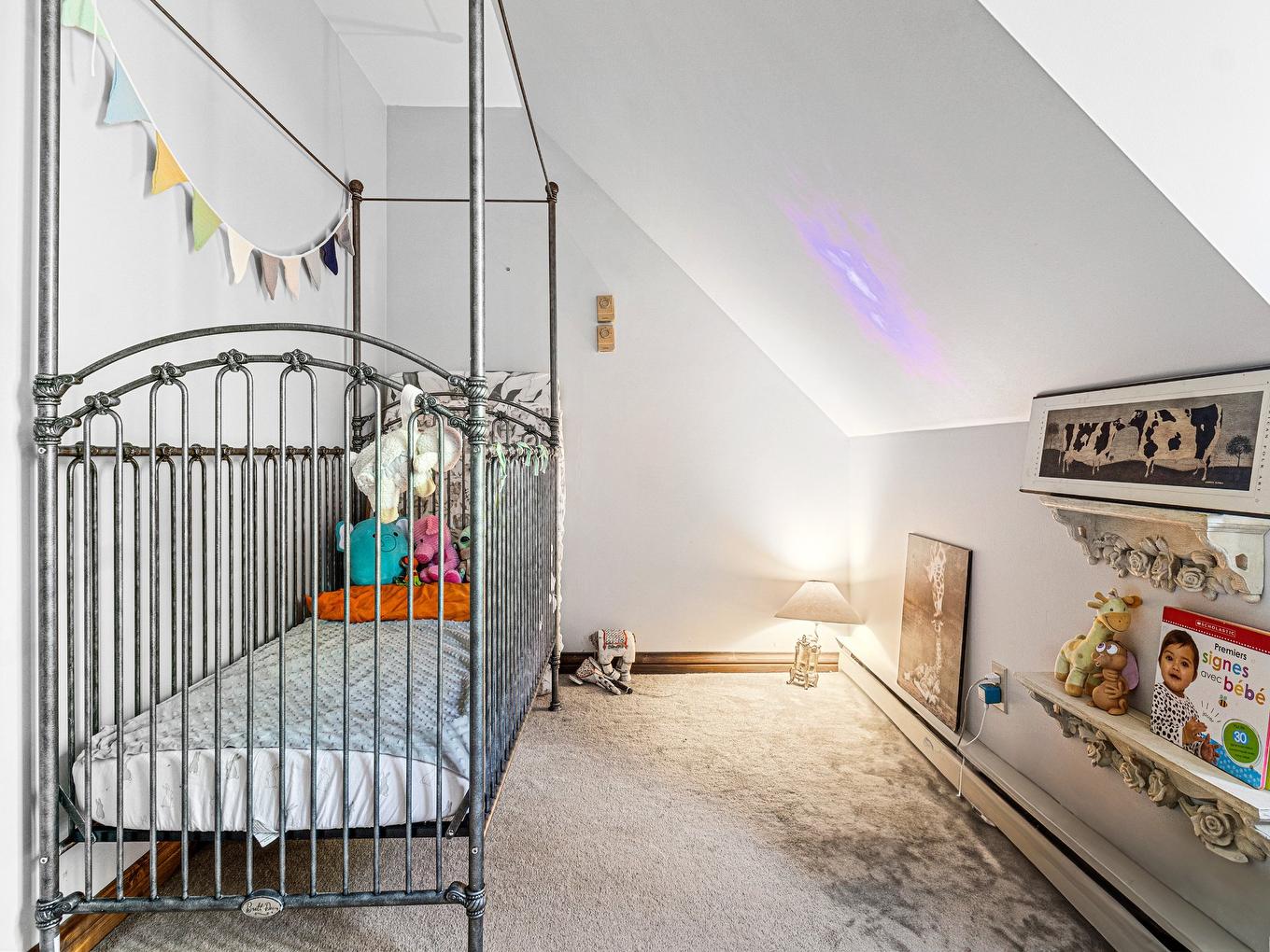 Chambre à coucher - 202 Ch. Des Chênes, Sainte-Anne-Des-Lacs, QC - Indoor Photo Showing Other Room