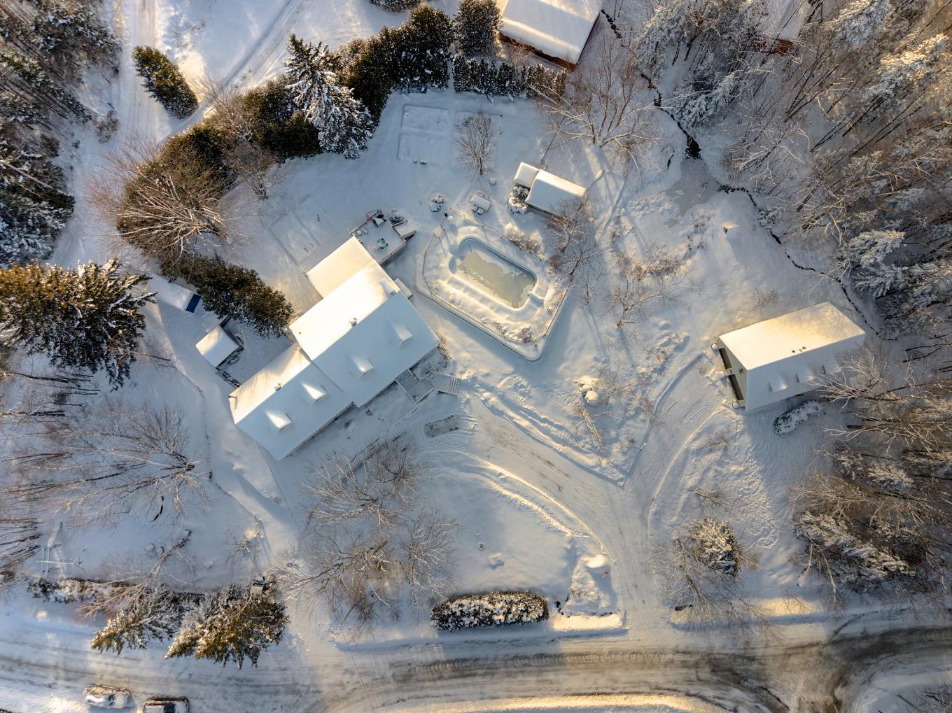 Photo aérienne - 202 Ch. Des Chênes, Sainte-Anne-Des-Lacs, QC - Outdoor With View